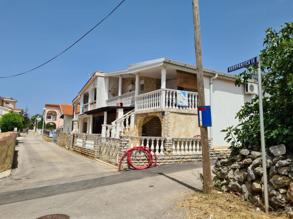 Apartments Tuka Near The Beach Vir Eksteriør billede